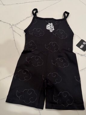 Women’s Black Naruto Cloud-Print Stretch Romper